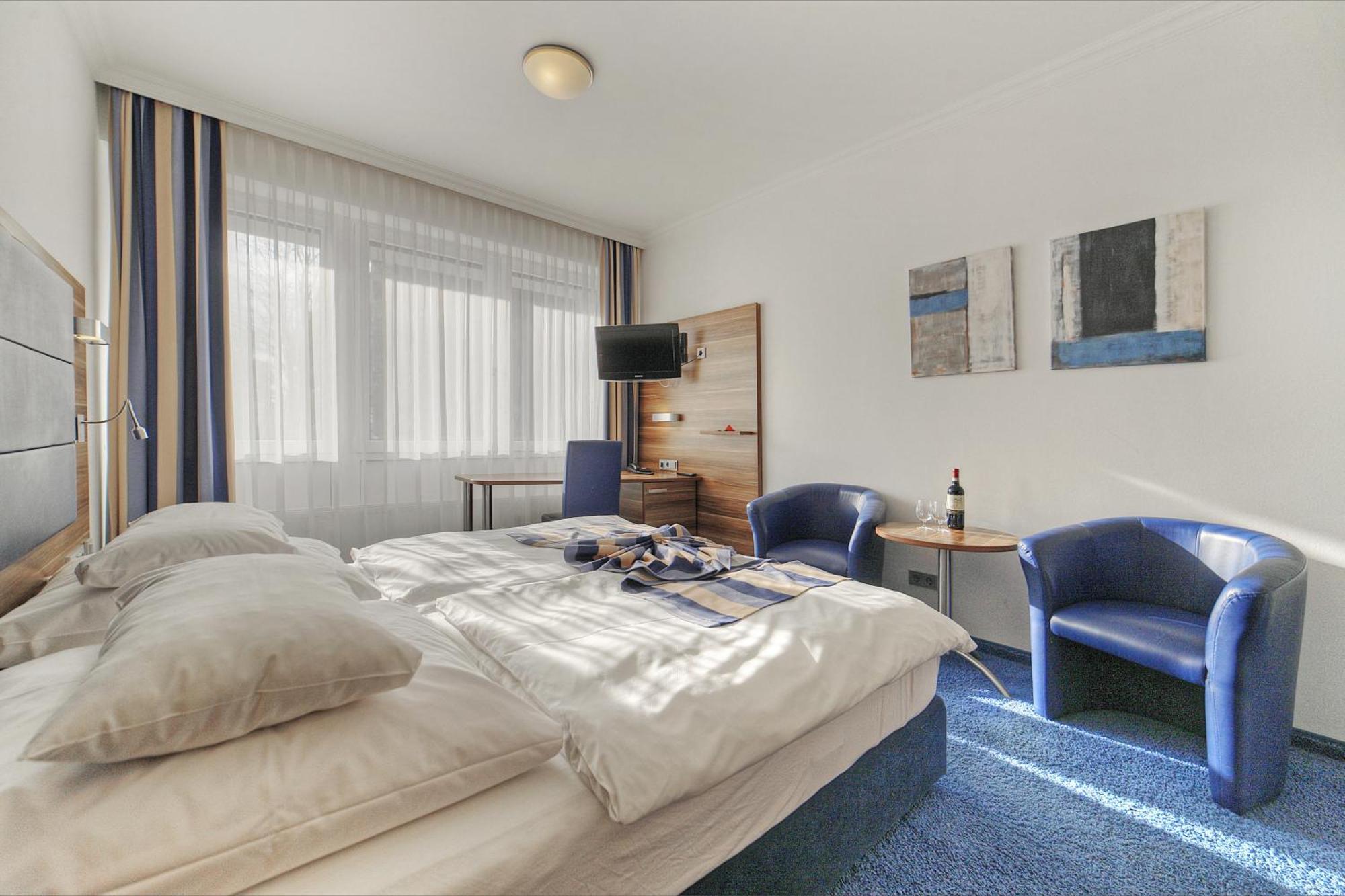 Hotel Da Vinci Gröbenzell Oda fotoğraf
